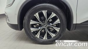 Renault-KoreaSamsung QM6 2.0 GDe LE Signature 2WD 2023 года из Южной Кореи