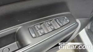 Renault-KoreaSamsung QM6 2.0 GDe LE Signature 2WD 2023 года из Южной Кореи