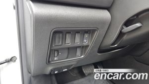 Renault-KoreaSamsung QM6 2.0 GDe LE Signature 2WD 2023 года из Южной Кореи