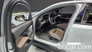 BMW 5-Series 520i M Sport 2024 года из Южной Кореи