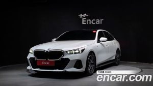 BMW 5-Series 520i Special Edition 2025 года из Южной Кореи