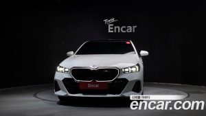 BMW 5-Series 520i Special Edition 2025 года из Южной Кореи