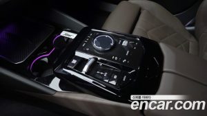 BMW 5-Series 520i Special Edition 2025 года из Южной Кореи