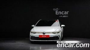 Volkswagen Golf 2.0 GTI 2023 года из Южной Кореи