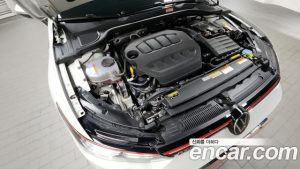 Volkswagen Golf 2.0 GTI 2023 года из Южной Кореи