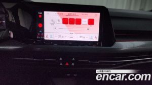 Volkswagen Golf 2.0 GTI 2023 года из Южной Кореи