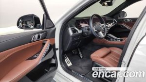 BMW X6 xDrive40i M Sport 2024 года из Южной Кореи