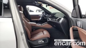 BMW X6 xDrive40i M Sport 2024 года из Южной Кореи