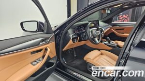 BMW 5-Series 520i M Sport 2023 года из Южной Кореи