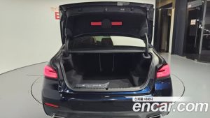 BMW 5-Series 520i M Sport 2023 года из Южной Кореи