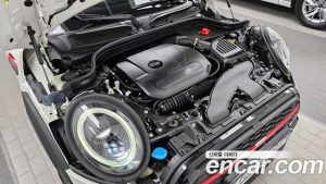 Mini Cooper Convertible JCW 2023 года из Южной Кореи