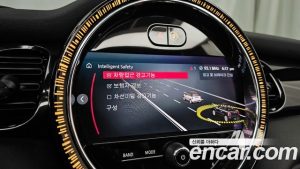 Mini Cooper Convertible JCW 2023 года из Южной Кореи