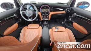 Mini Cooper 5Door CLASSIC 2024 года из Южной Кореи