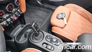 Mini Cooper 5Door CLASSIC 2024 года из Южной Кореи