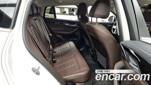 BMW X4 xDrive20i xLine 2023 года из Южной Кореи