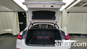 BMW X4 xDrive20i xLine 2023 года из Южной Кореи