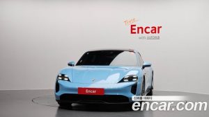 Porsche Taycan GTS 2023 года из Южной Кореи