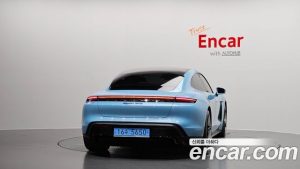 Porsche Taycan GTS 2023 года из Южной Кореи