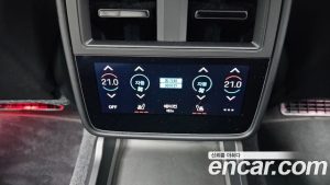 Porsche Taycan GTS 2023 года из Южной Кореи