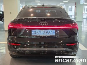 Audi Q8 e-tron 55 4WD Sportback 2024 года из Южной Кореи