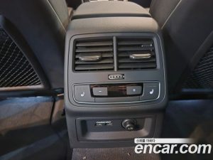 Audi A5 40 TFSI 4WD Premium Sportback 2023 года из Южной Кореи