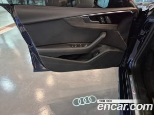Audi A5 40 TFSI 4WD Premium Sportback 2023 года из Южной Кореи