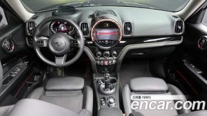 Mini Countryman CLASSIC 2024 года из Южной Кореи