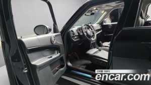 Mini Countryman CLASSIC 2024 года из Южной Кореи