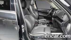 Mini Countryman CLASSIC 2024 года из Южной Кореи