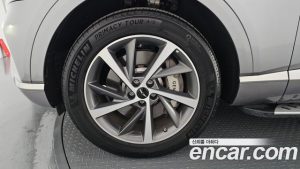 Genesis GV80 2.5T Бензин 2WD 2024 года из Южной Кореи