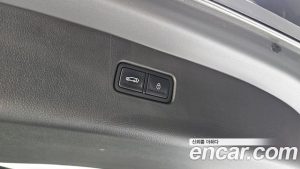 Genesis GV80 2.5T Бензин 2WD 2024 года из Южной Кореи