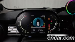 Mini Cooper 5Door MULTITONE Edition 2023 года из Южной Кореи