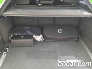 Lamborghini Urus 4.0 V8 SE 2025 года из Южной Кореи