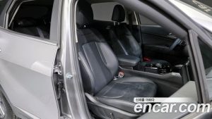 Kia Sportage Бензин 1.6 Turbo 2WD 2024 года из Южной Кореи