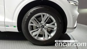 Genesis GV70 2.5T Бензин 2WD 2025 года из Южной Кореи