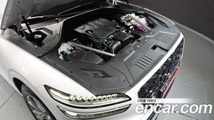 Genesis GV70 2.5T Бензин 2WD 2025 года из Южной Кореи