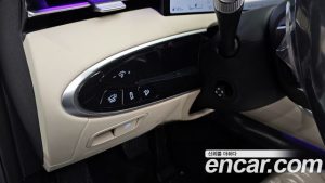 Genesis GV70 2.5T Бензин 2WD 2025 года из Южной Кореи