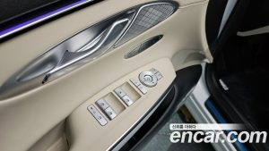 Genesis GV70 2.5T Бензин 2WD 2025 года из Южной Кореи