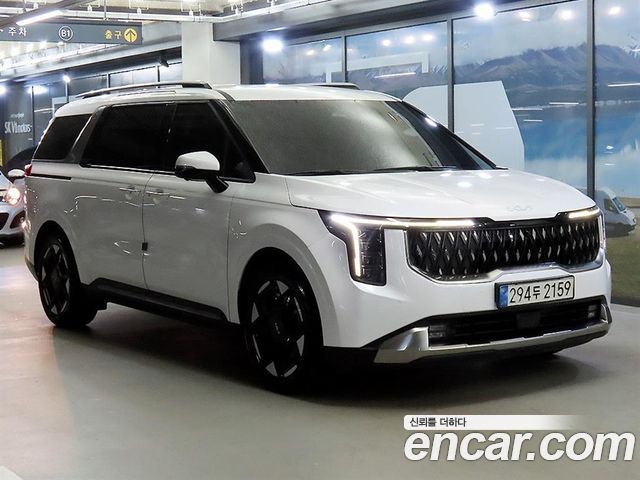 Kia Canival 9-Seater Signature 2024 года из Кореи