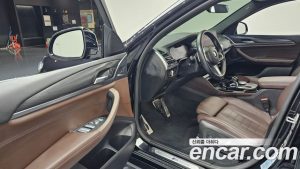 BMW X4 xDrive20i M Sport 2023 года из Южной Кореи