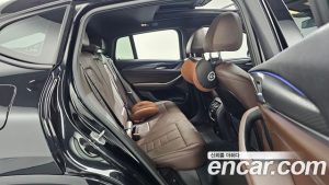 BMW X4 xDrive20i M Sport 2023 года из Южной Кореи