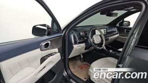 Kia Sorento HEV 1.6 2WD 2024 года из Южной Кореи