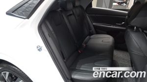 Hyundai AVANTE 1.6 2026 года из Южной Кореи