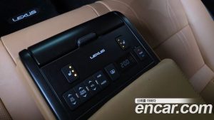 Lexus ES Luxury Plus 2023 года из Южной Кореи