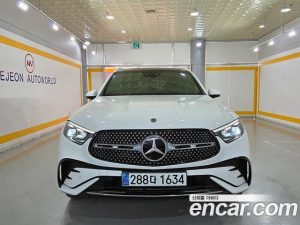 Mercedes-Benz GLC-Class GLC300 4MATIC AMG Line 2023 года из Южной Кореи