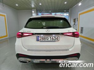 Mercedes-Benz GLC-Class GLC300 4MATIC AMG Line 2023 года из Южной Кореи