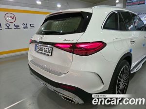 Mercedes-Benz GLC-Class GLC300 4MATIC AMG Line 2023 года из Южной Кореи