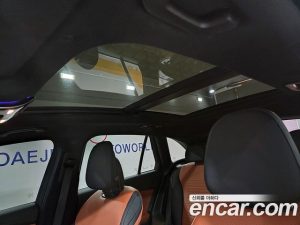 Mercedes-Benz GLC-Class GLC300 4MATIC AMG Line 2023 года из Южной Кореи