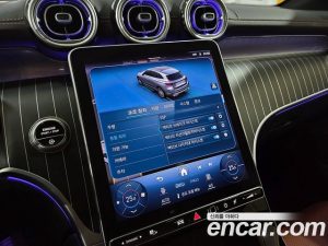 Mercedes-Benz GLC-Class GLC300 4MATIC AMG Line 2023 года из Южной Кореи