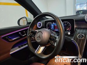 Mercedes-Benz GLC-Class GLC300 4MATIC AMG Line 2023 года из Южной Кореи